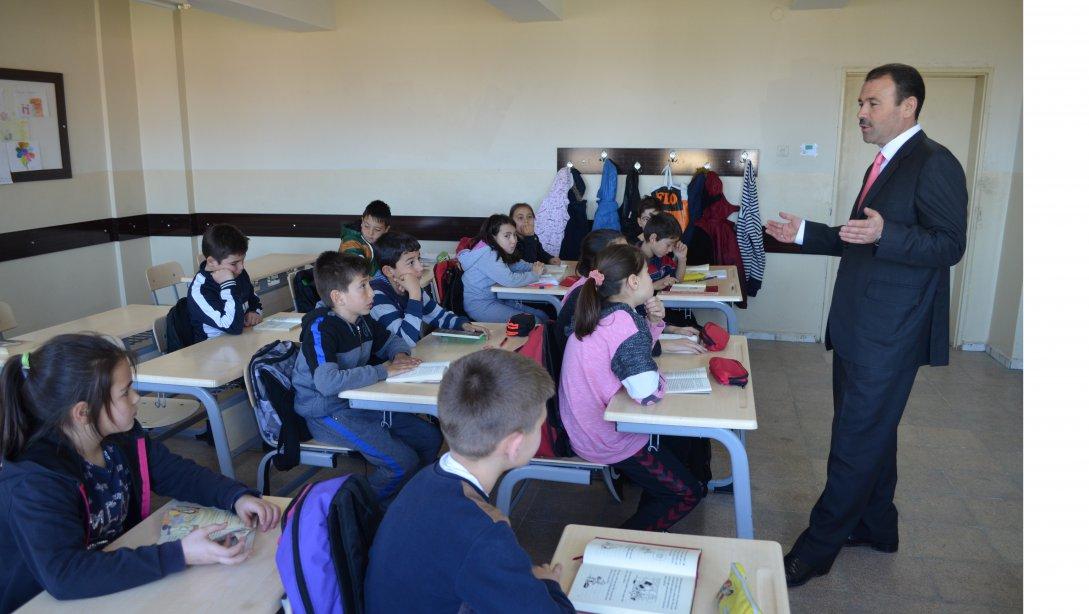 İlçe Milli Eğitim Müdürü Mustafa YÜCEL'den Bir Dizi Okul Zİyareti