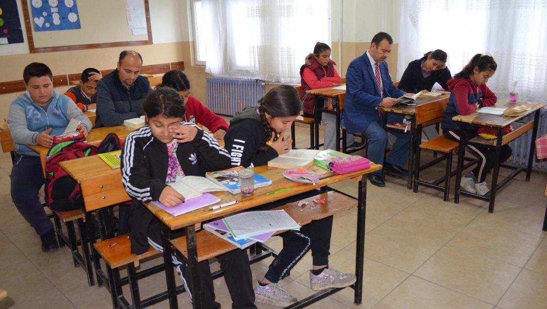 İlçe Milli Eğitim Müdürümüz Mustafa YÜCEL'den Kayapa Ortaokulu'na Ziyaret