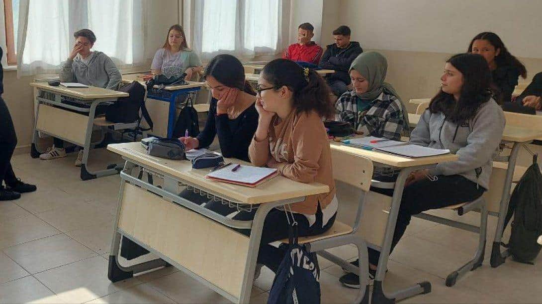 İlçe Milli Eğitim Müdürü Mustafa Yücel Anadolu Lisesini Ziyaret Etti