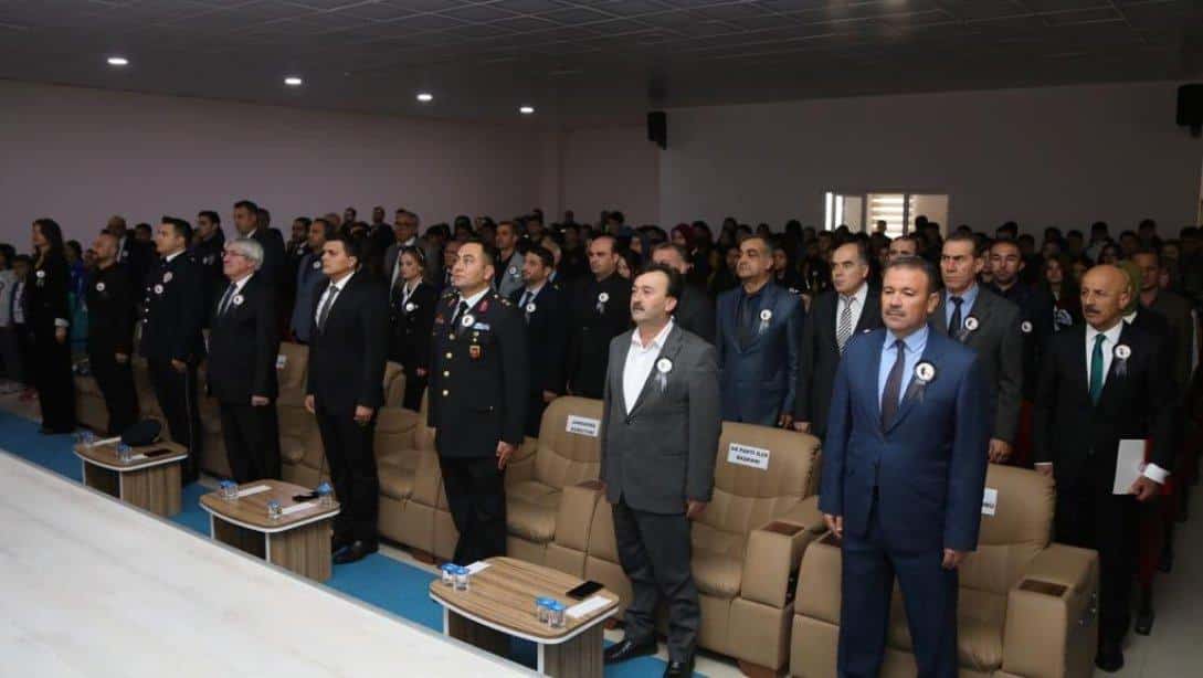 10 Kasım Atatürk'ü Anma Programımız İvrindi Anadolu İmam Hatip Lisesi Konferans Salonunda Gerçekleştirildi