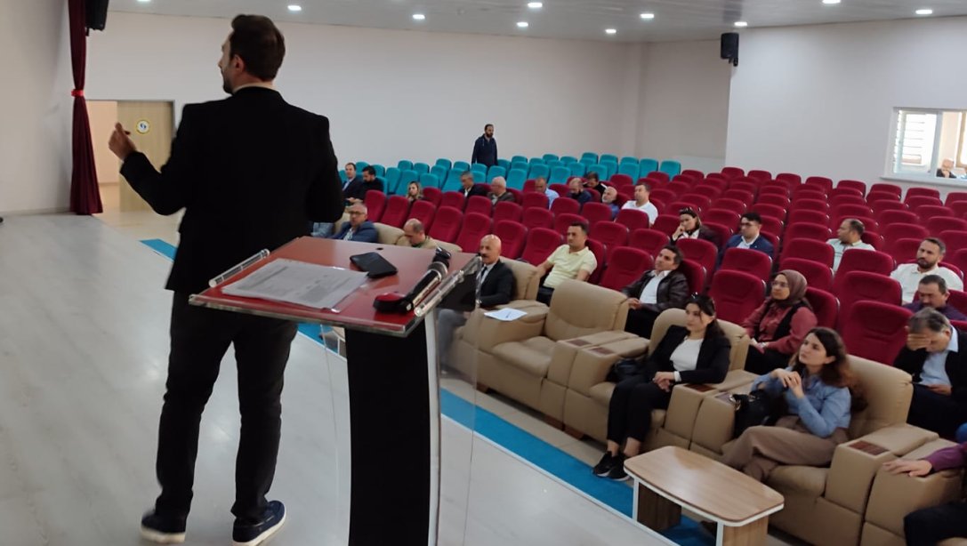 Türkiye Yüzyılı Maarif Modeli Yönetici Semineri