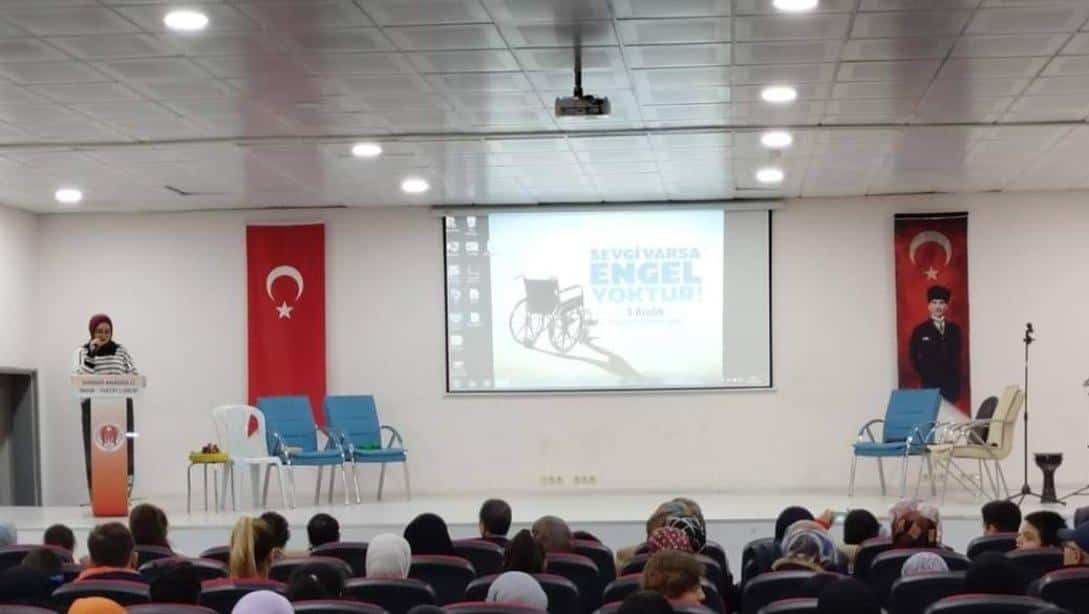 3 Aralık Dünya Engelliler Günü Münasebetiyle  İlçemiz Gazi Mehmet Azman Çavuş Özel Eğitim Meslek Okulunda  Program Düzenlendi