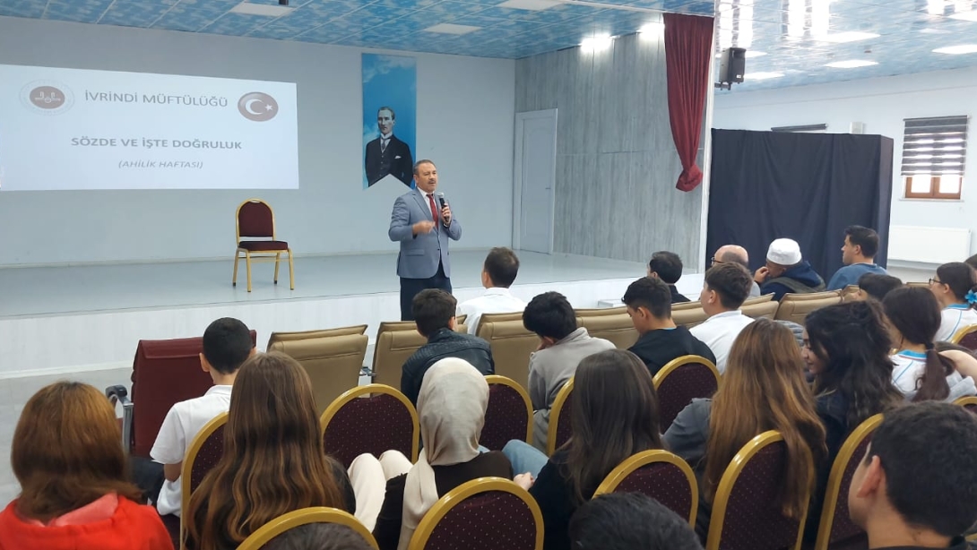 ÇEDES (Çevreme Duyarlıyım Değerlerime Sahip Çıkıyorum)Projesi Kapsamında Öğrencilerle Buluşma